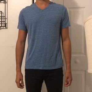 Large blue  fitted v neck t-shirt